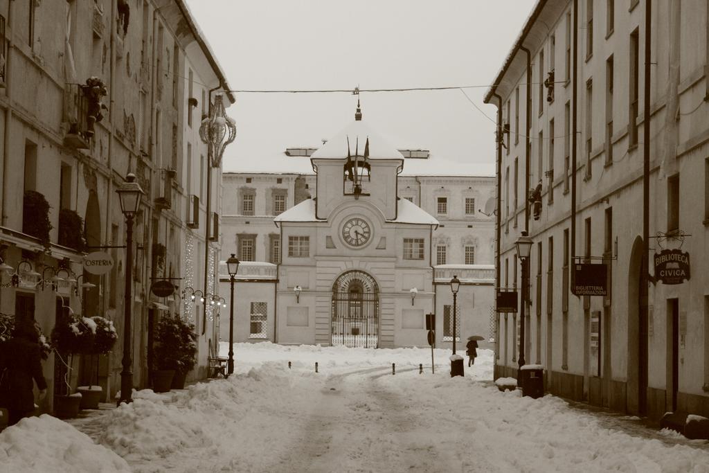La Finestra Sulla Reggia Bed & Breakfast Venaria Reale Luaran gambar